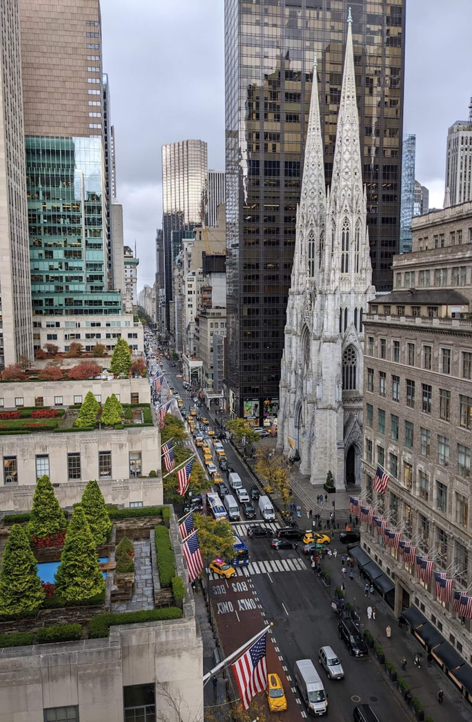 showroom.images.image24